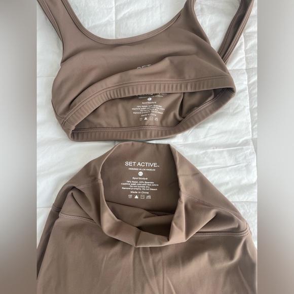 SET ACTIVE - Bra and Leggings - sold out Dugout color - Picture 6 of 7